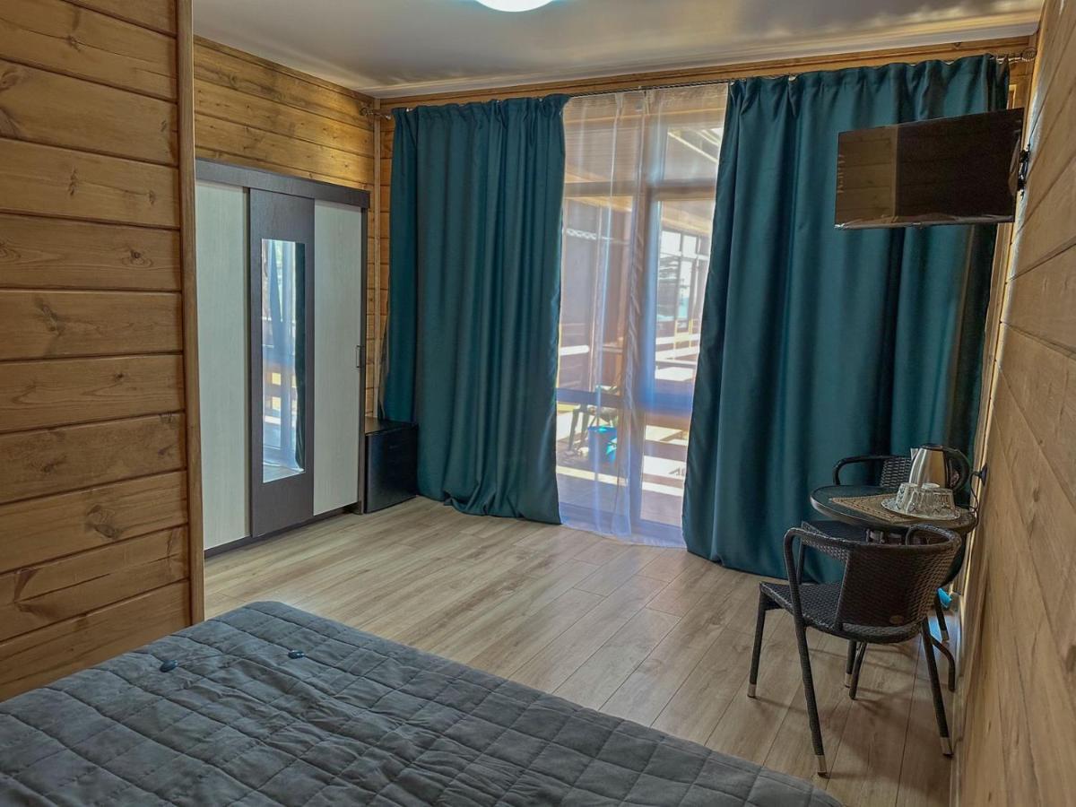 Hotel Лилия Gudauta Exterior foto